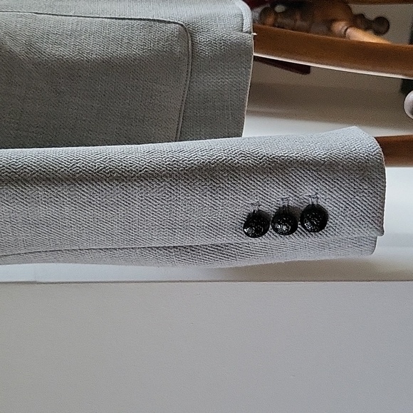 Banana Republic short blazer - Picture 10 of 11